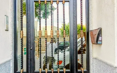 Puertas de Comunidad en Alicante — Cerrajería Lecor