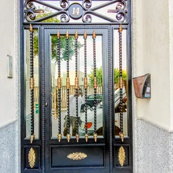 Puertas para Comunidades de Vecinos en Alicante — Cerrajería Lecor