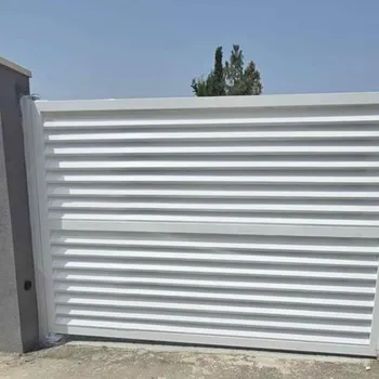 Puertas de Garaje Seccionales y Enrollables en Alicante — Cerrajería Lecor