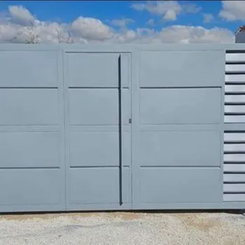 Puertas de Garaje Seccionales y Enrollables en Alicante — Cerrajería Lecor