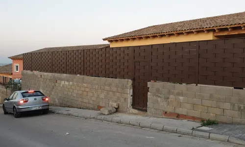 Vallas y Cerramientos en Benidorm — Cerrajería Lecor