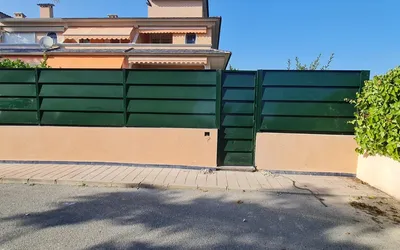 Vallas y Cerramientos en Alicante — Cerrajería Lecor